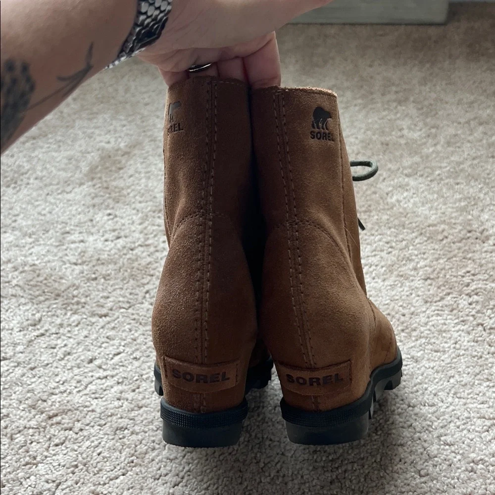 Sorel Joan of Arctic Wedge II Men's Suede Lace-Up Ankle Boots